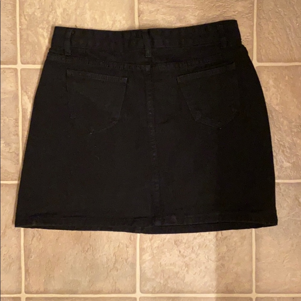 3 for $15! Shein Black Denim Skirt - Picture 3 of 6